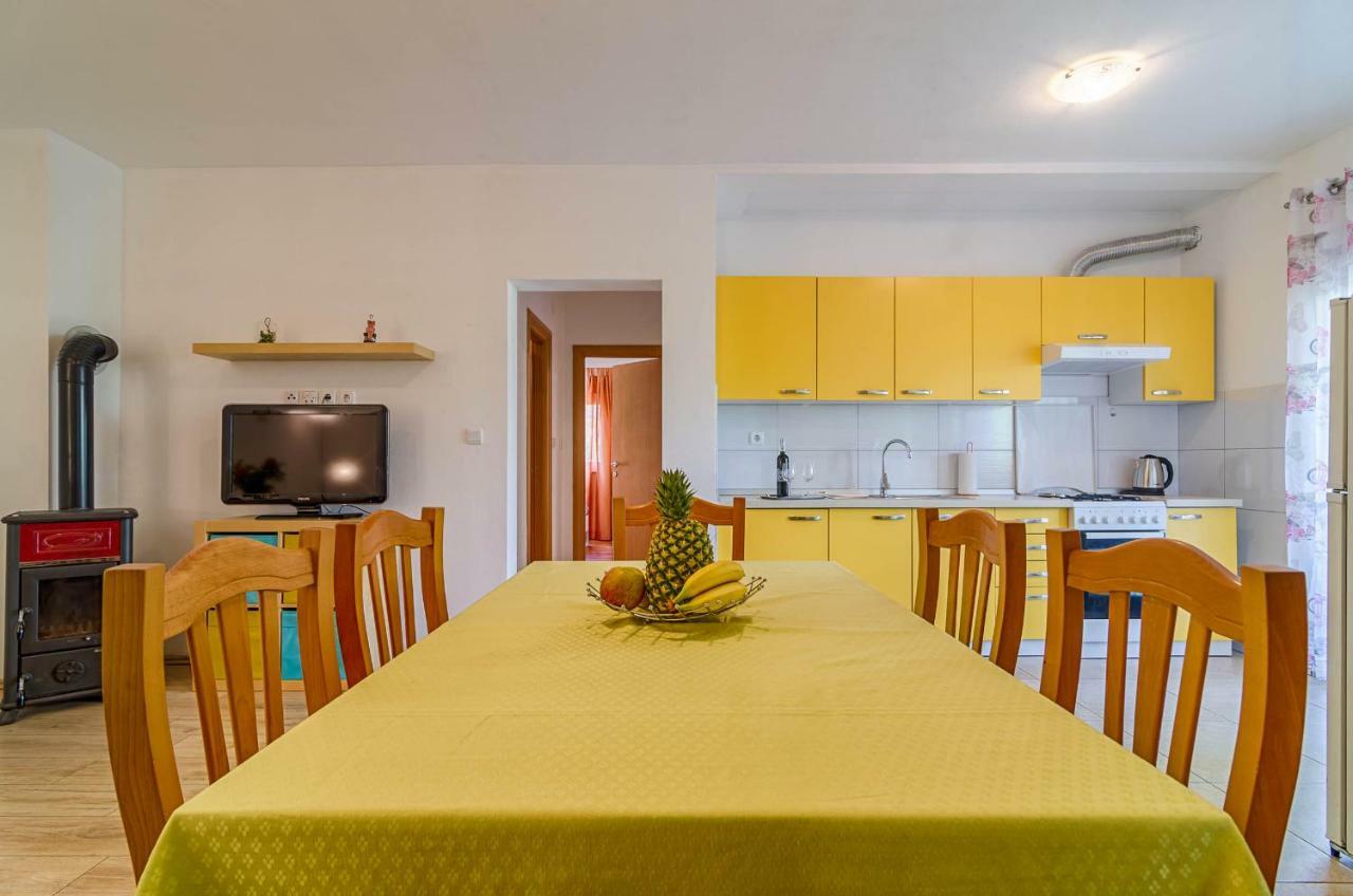 Prodan 2 Apartman *